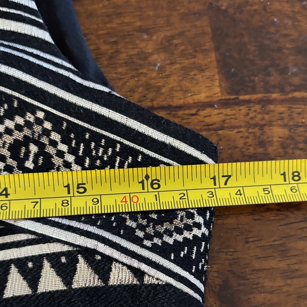 Chic Geometric Patterned Mini Dress - Picture 10 of 12